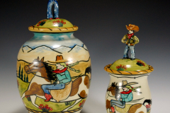 1_big-and-little-covered-vases